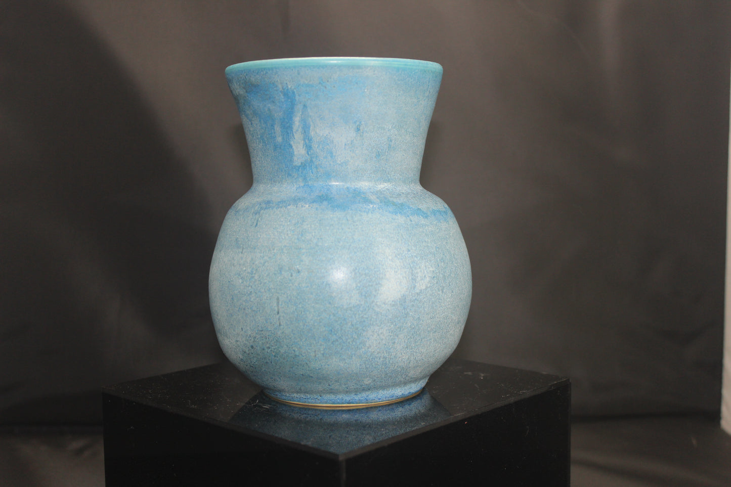 Vase, Thistle