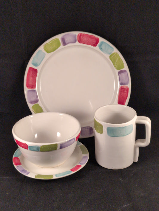 Dinnerware Set - 4 Piece - Colorsplash