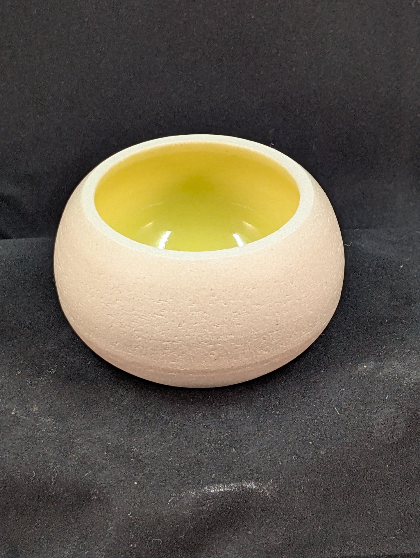 Bowl / Ramekin Large colored inside