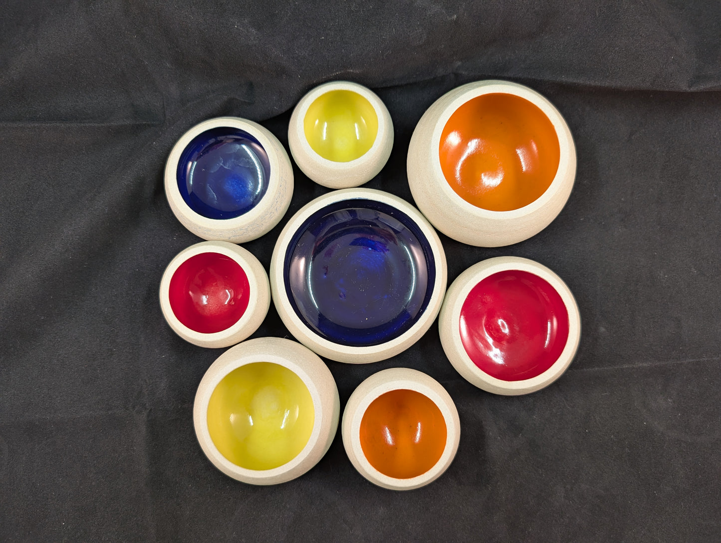 Bowl / Ramekin Medium colored inside